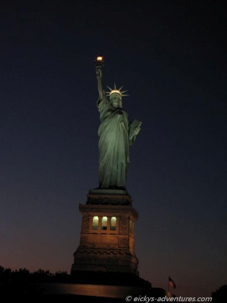 Miss Liberty bei Nacht
