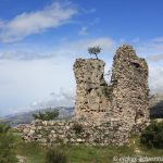 Ruine des Wehrturms der Vecka-Burg in Starigrad