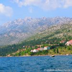 mit dem Kajak vor der Küste in Starigrad