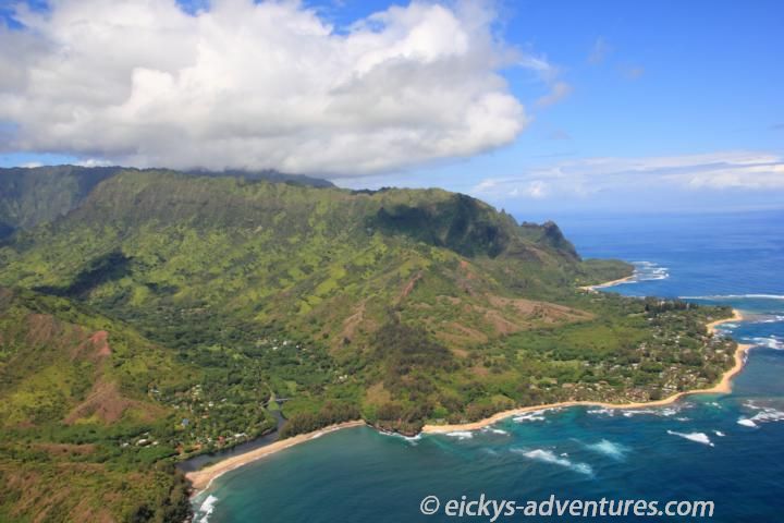 Heli-Flug entlang der Na Pali Coast / Ke'e Beach Heli-Flug entlang der Na Pali Coast / Ke'e Beach