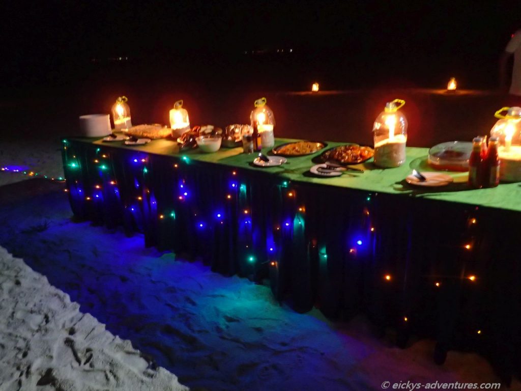 Dinner under the stars: Sandbank Oshagalhi
